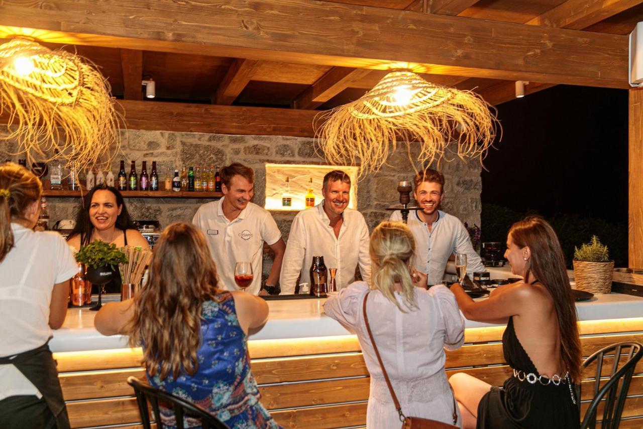 Cosmos Hotel Pláka Dış mekan fotoğraf